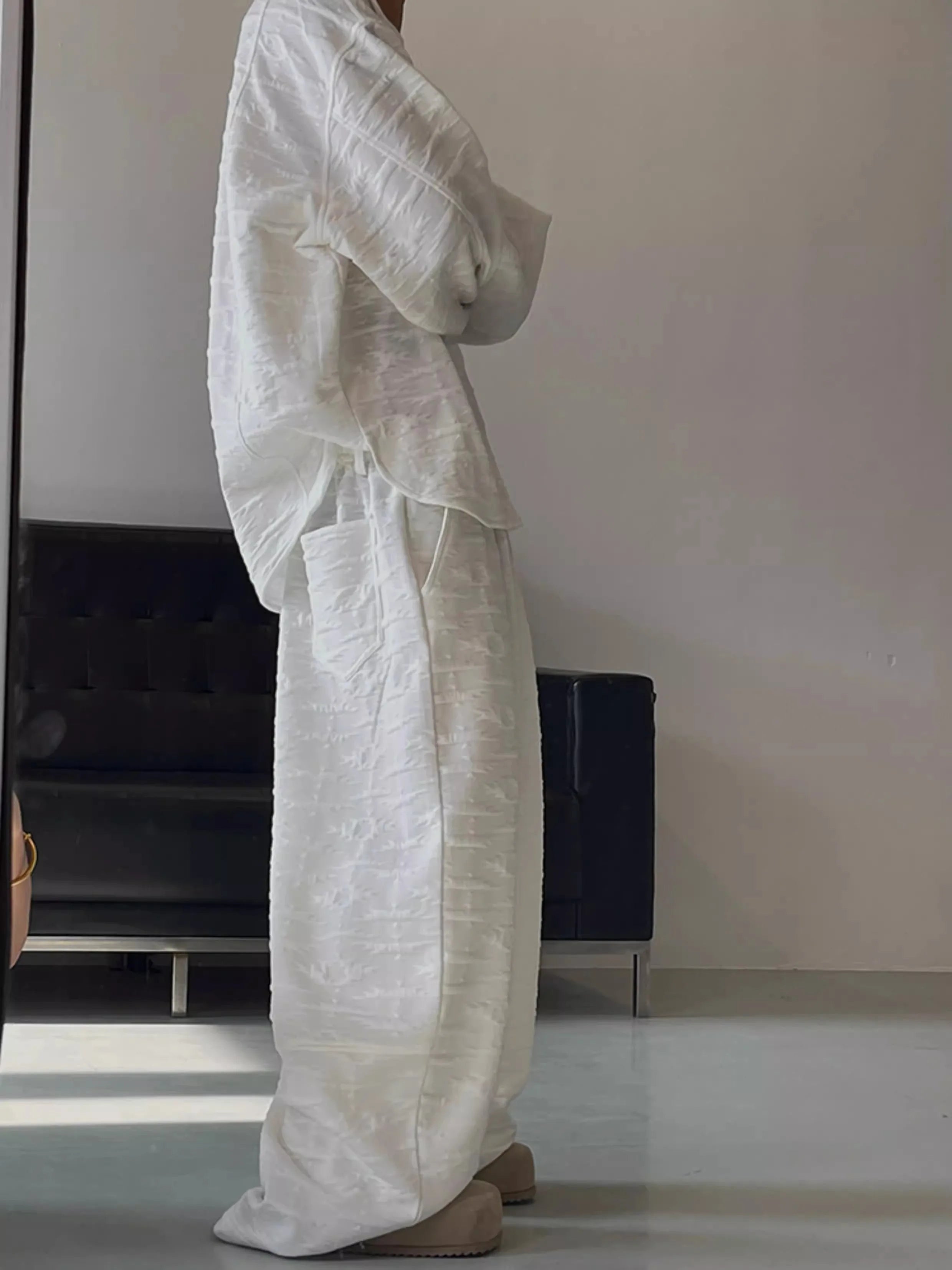Riolio Kpop Tracksuit Retro Loose Three-dimensional Set Ethnic Jacquard Milk White Sports Suit American Casual High-end Wear