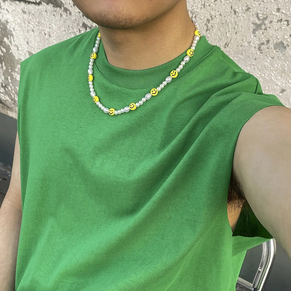 Riolio Boho Handmade Beaded Smiling Face Pearl Collar Clavicle Chain Fashion Imitation Pearl Necklace for Men Women Korean Jewelry
