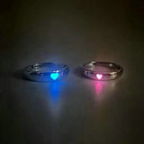 Riolio Fashion Blue Green Luminous Light Star Ring Glow In Dark Fluorescent Heart Ring Women Men Couple Adjustable Finger Rings Jewelry