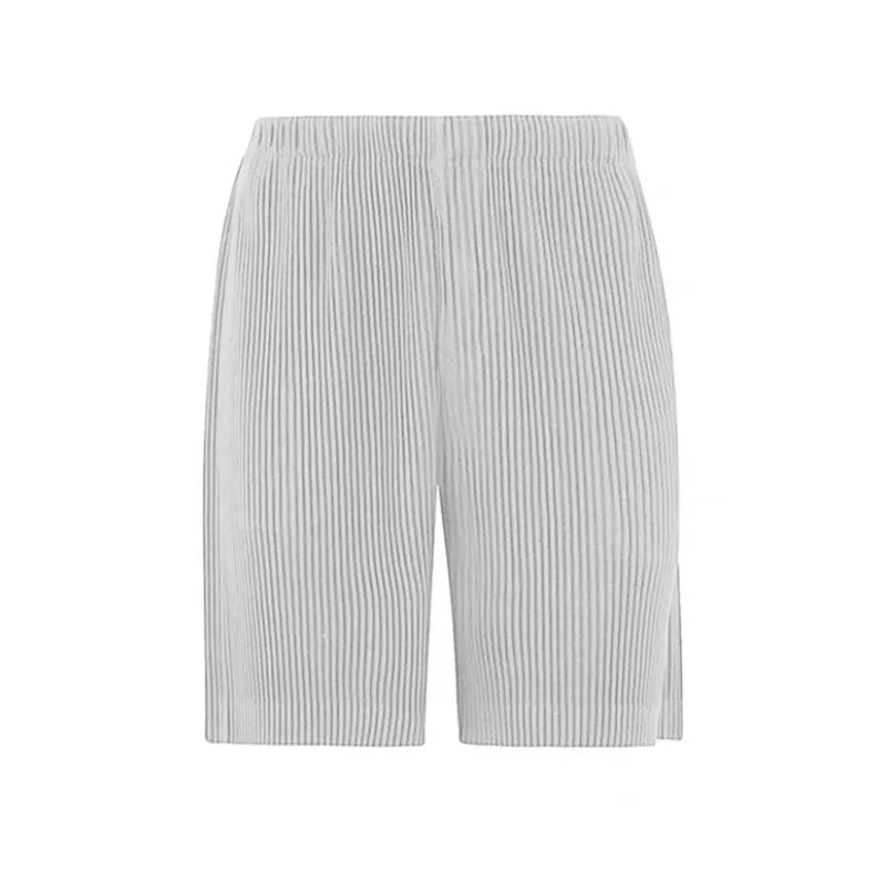 Riolio Summer Shorts Men Oversized Fashion Casual Pleated Shorts Men Japanese Streetwear Loose Ice Silk Shorts Mens Beach Shorts M-2XL