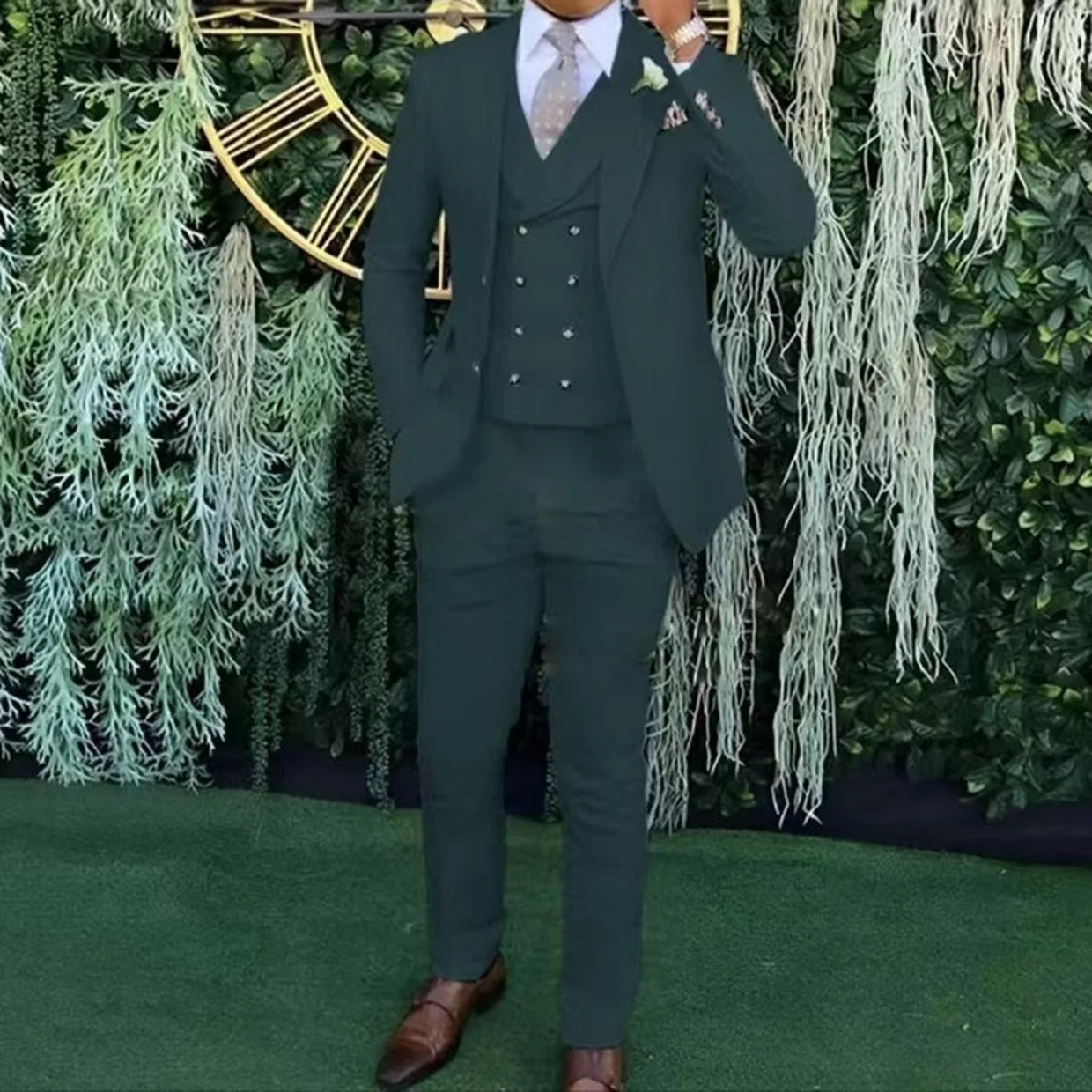 Riolio prom outfits for guys Men's Slim-fit Three-piece Suit,Three-piece Set of Vest, Blazer and Trousers, Ideal for Weddings, Business and Formal Occasions