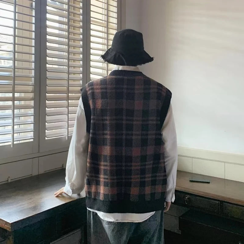 Riolio Sweater Vest Men Streetwear Designer Plaid All-match Casual Handsome Knitting Japanese Stylish Retro Baggy Students Unisex Chic