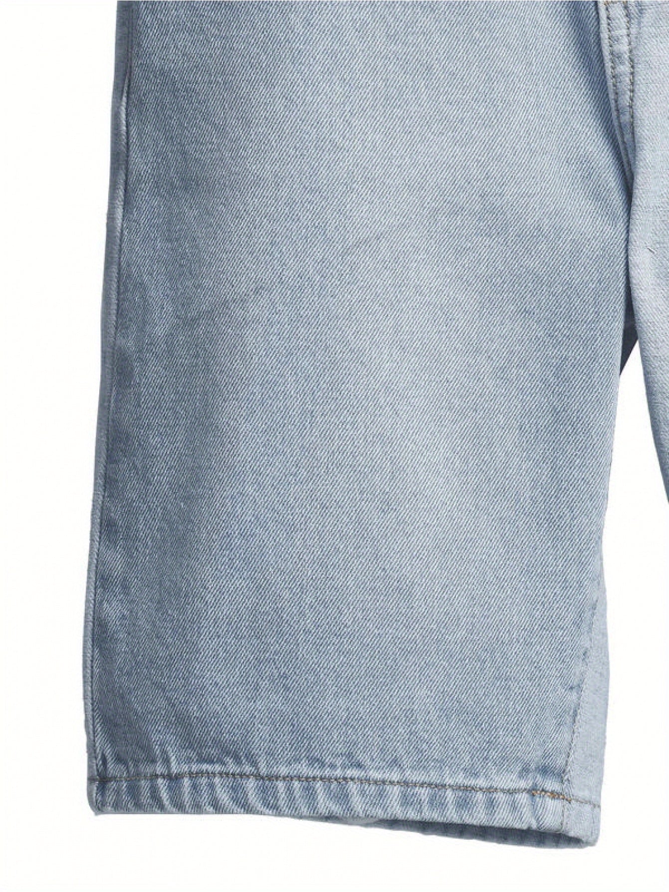 Riolio Men's Casual Denim Shorts with Pockets - Summer Streetwear Light Washed Knee-Length Shorts, Zipper & Button Closure, Geometric Pattern, Machine Washable Regular Fit for Daily Wear, Jean Shorts, Classic Five-Pocket Desi