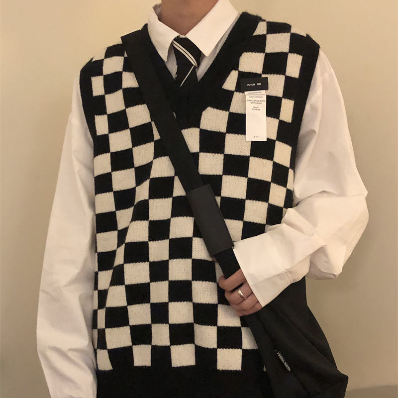 Riolio New Autumn Arctic Velvet Checkerboard Pattern Men's Sweater Vest Retro V-neck Sleeveless Knit Vest Woolen Korean Clothes