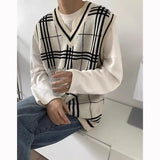 Riolio  College Style Knitted Vest Men's Thin V-neck Outer Wear Black and White Plaid Temperament Sweater