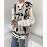 Riolio  College Style Knitted Vest Men's Thin V-neck Outer Wear Black and White Plaid Temperament Sweater
