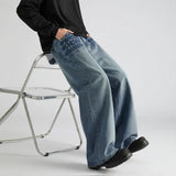 Riolio Mens Straight Loose Fit Vintage Distressed Jeans Rivet Decor Retro Denim Trousers Casual Fashion Wholesale Bulk Order Streetwear