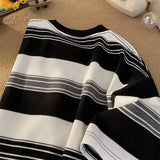 Riolio Japanese Summer Retro Men and Women Trend Striped Round Neck Short Sleeved Couple Loose Personality Casual T-shirt Harajuku Top