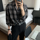 Autumn Cotton Long Sleeve Shirt Men Fashion Retro Khaki Black Plaid Shirts Mens Korean Loose Oversized Casual Shirt Men M-2XL