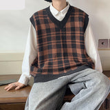 Riolio Plaid Retro Sweater Vest Men Japanese Design Autumn All-match Preppy Stylish Unisex Clothes Harajuku Fashion Knitting Streetwear